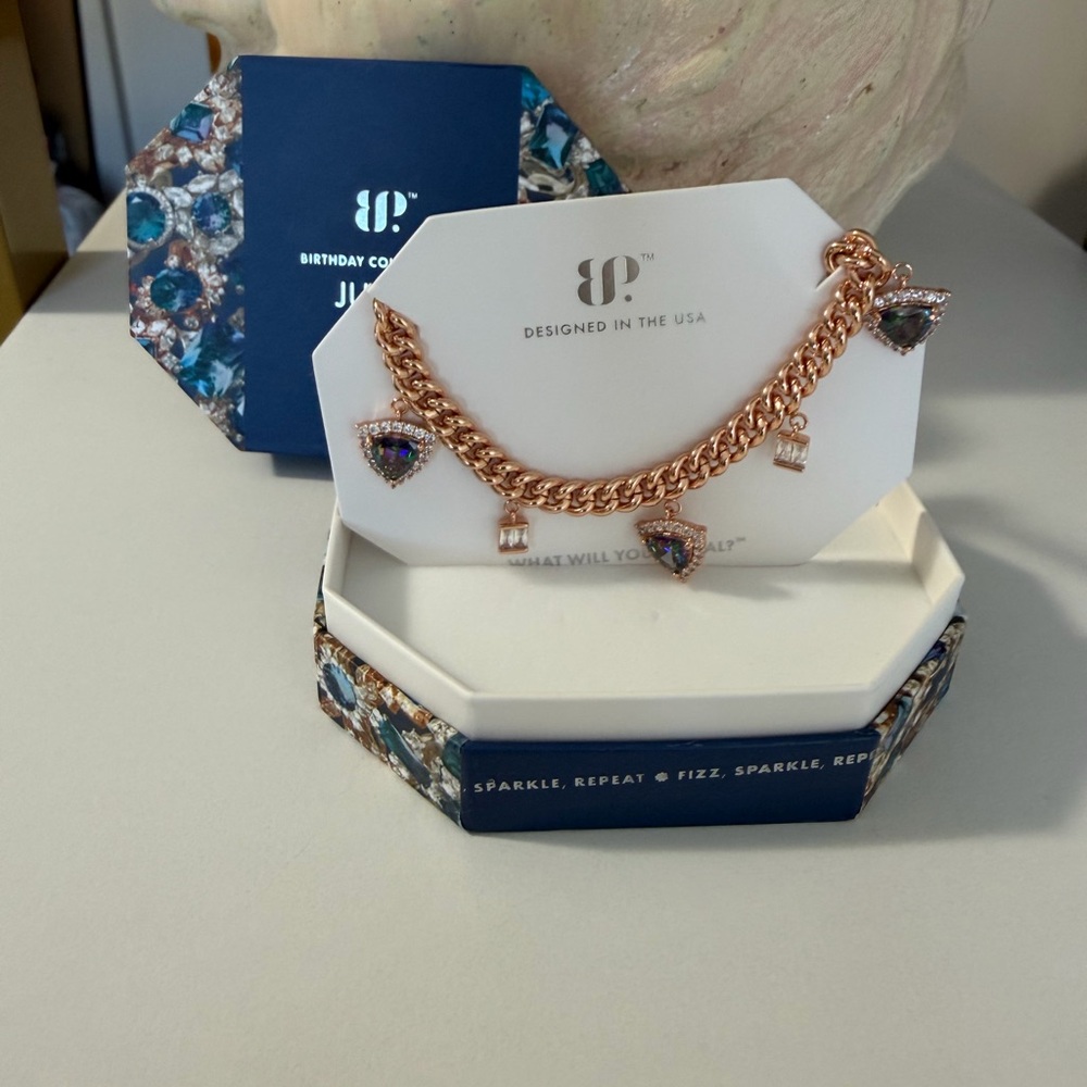 BP June 2025 necklace NK43479 “Edgy Chic”